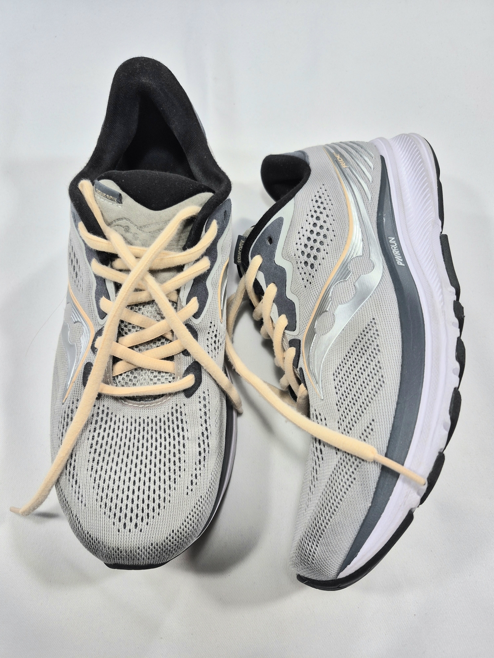Saucony Women's Gray and Cream Running Shoes